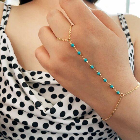 Adjustable Handmade 18K Gold Plated Turquoise Beaded Finger Chain Bracelet - Picture 4 of 5